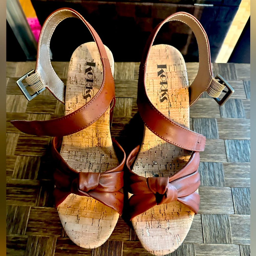 Brown Korks wedges with cork heal